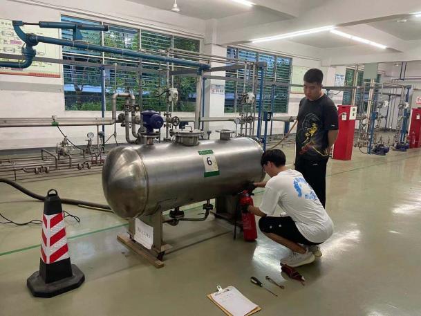 图片4.jpg 图片4.jpg