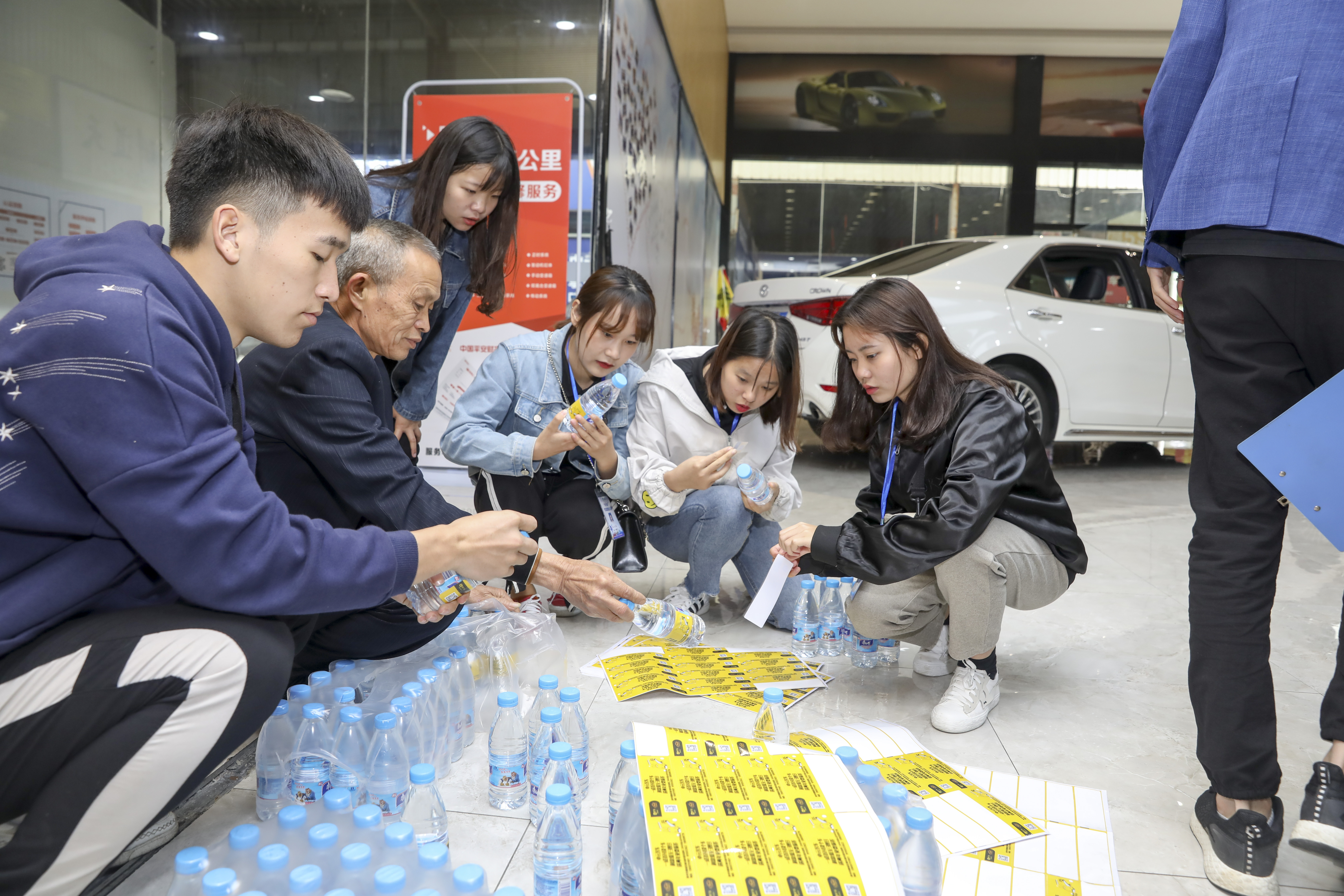 C12A0213.jpg C12A0213.jpg