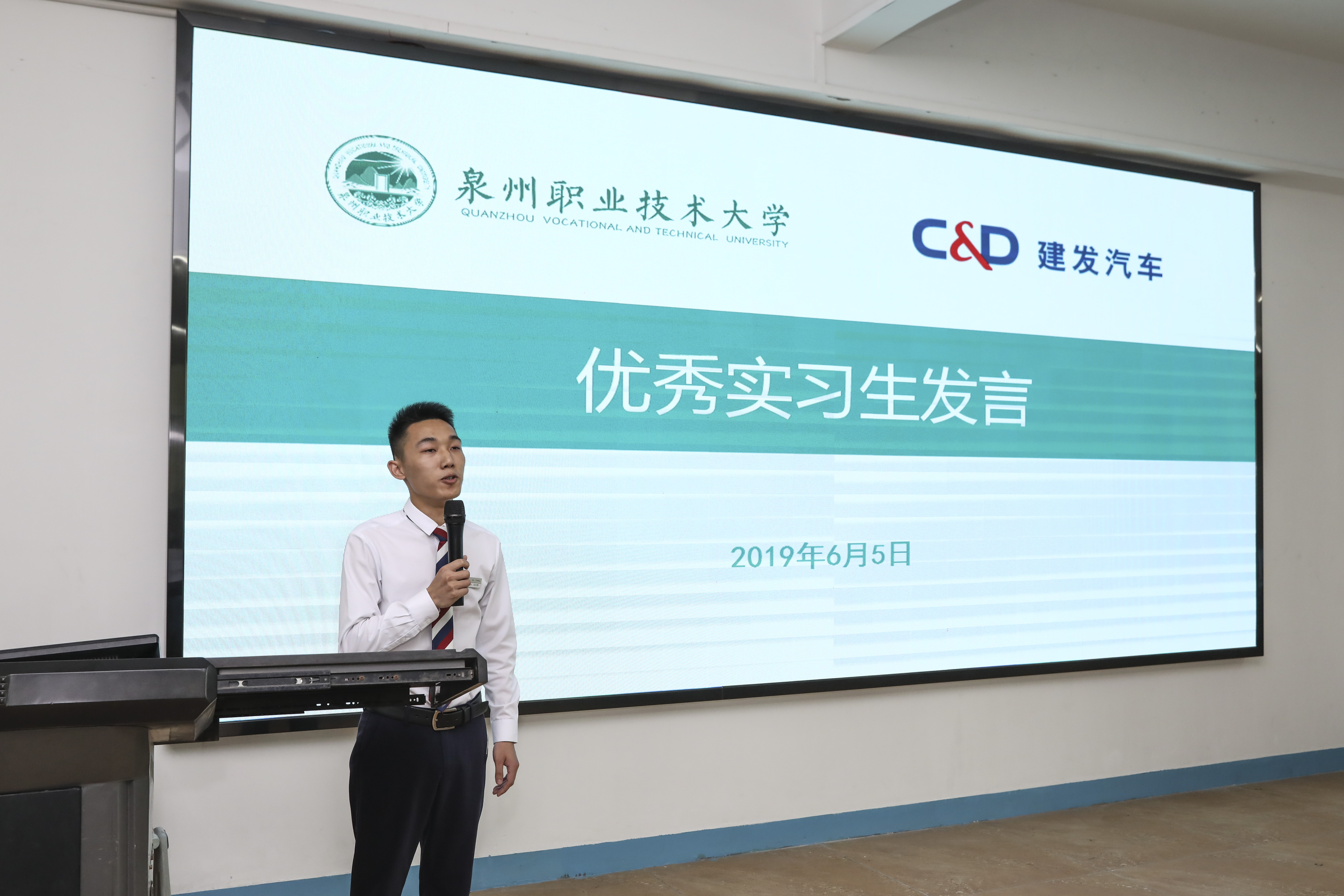 C12A0181.jpg C12A0181.jpg