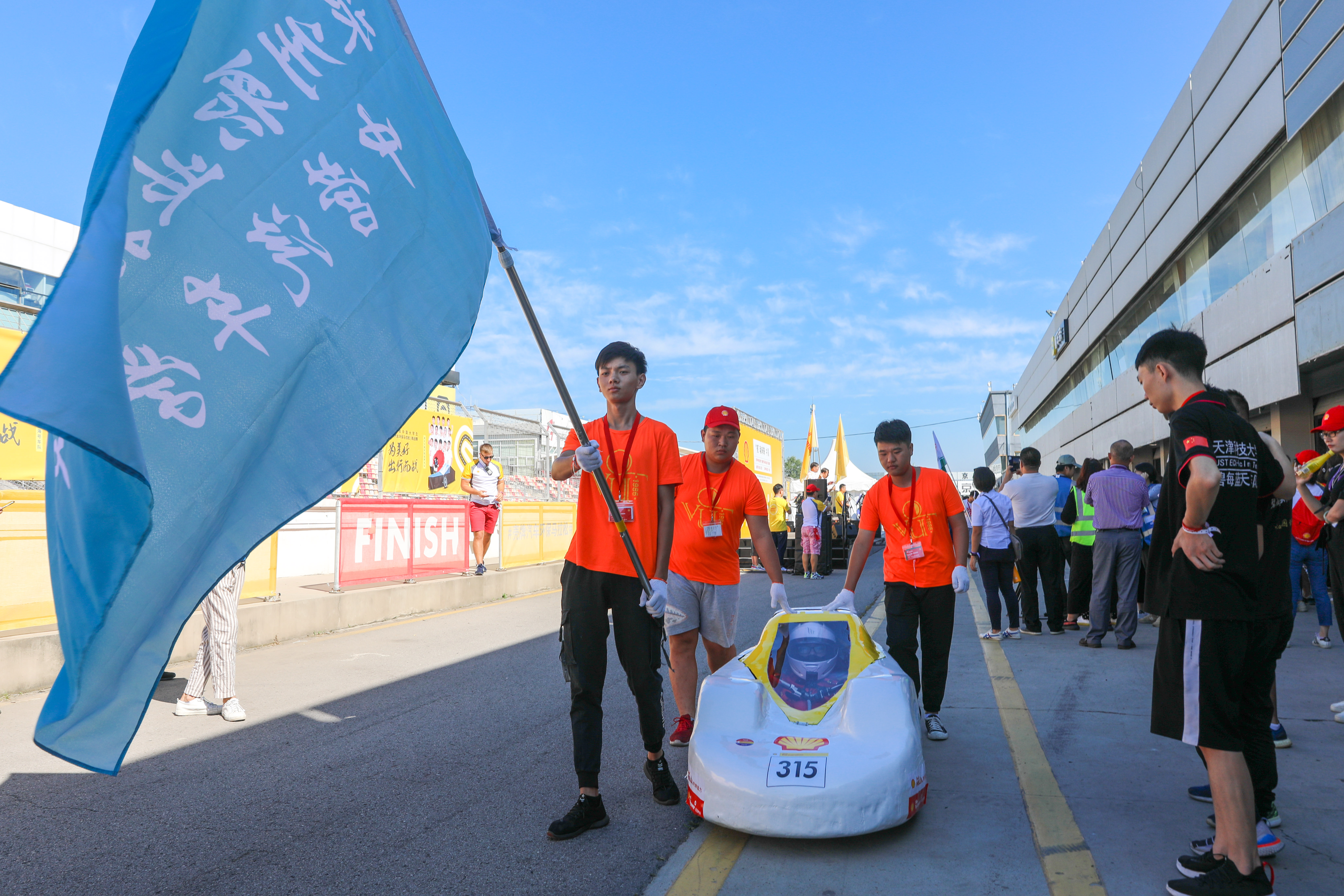 C12A1599.jpg C12A1599.jpg