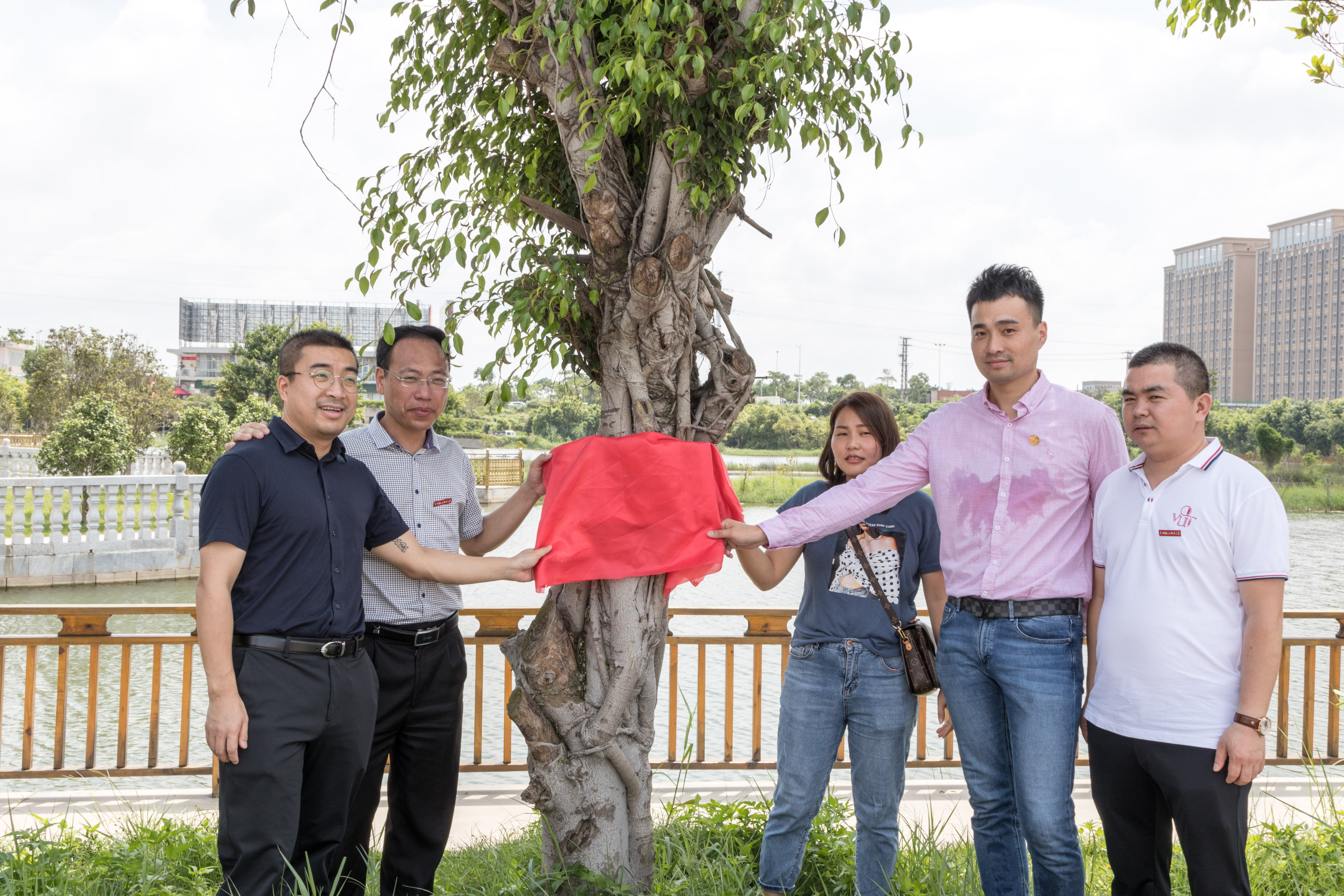 IMG_7048.jpg IMG_7048.jpg